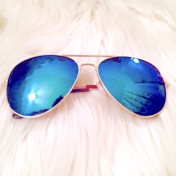 Blue mirrored aviator sunnies - Picture 4 of 6